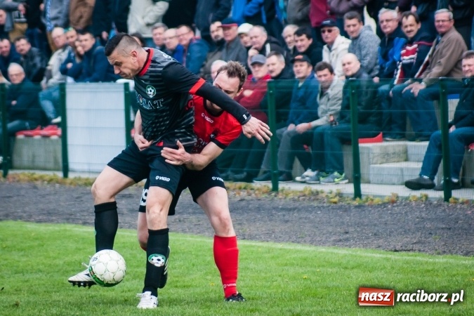Zdjęcie w galerii na portalu naszraciborz.pl: Derby powiatu: Rzuty wolne tajną bronią Tworkowa wiadomości z regionu