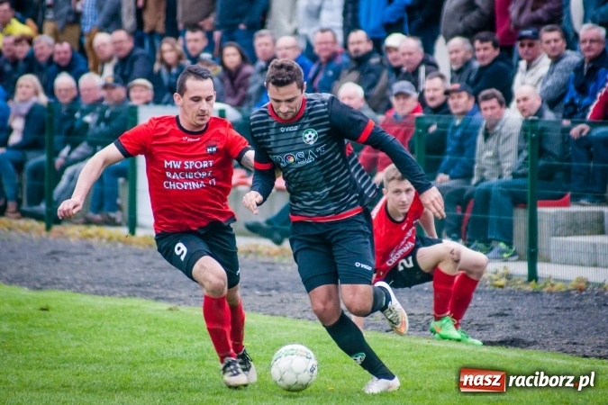 Zdjęcie w galerii na portalu naszraciborz.pl: Derby powiatu: Rzuty wolne tajną bronią Tworkowa wiadomości z regionu
