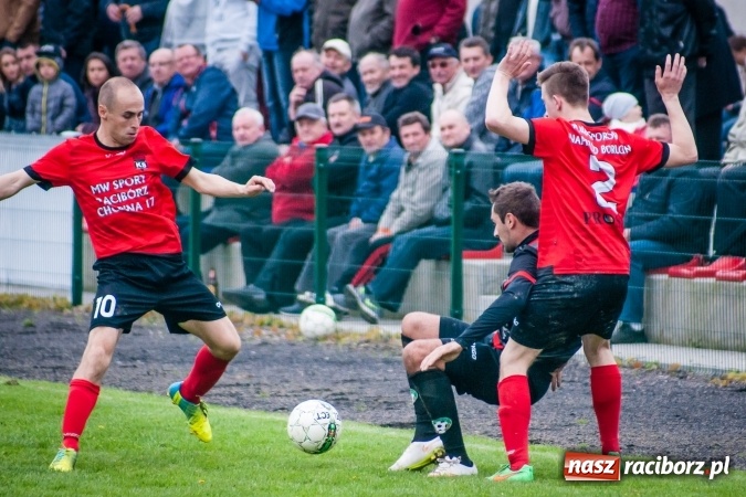Zdjęcie w galerii na portalu naszraciborz.pl: Derby powiatu: Rzuty wolne tajną bronią Tworkowa wiadomości z regionu