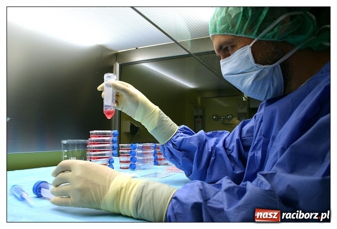 Zdjęcie w galerii na portalu naszraciborz.pl: Rafako S.A. wspiera Fundację im. prof. Zbigniewa Religi  wiadomości z regionu