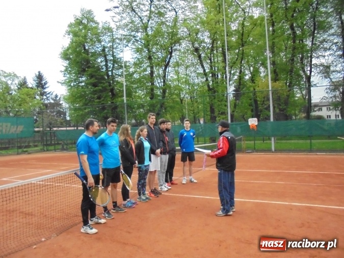 Zdjęcie w galerii na portalu naszraciborz.pl: Pierwszy wiosenny turniej tenisowy na kortach Rafako S.A. za nami wiadomości z regionu