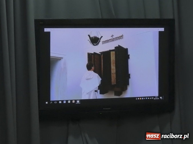 Zdjęcie w galerii na portalu naszraciborz.pl: Czas i miejsce - w Galerii Gawra odbył się wernisaż nowej wystawy  wiadomości z regionu