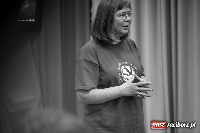 Zdjęcie w galerii na portalu naszraciborz.pl: Czas i miejsce - w Galerii Gawra odbył się wernisaż nowej wystawy  wiadomości z regionu