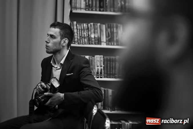 Zdjęcie w galerii na portalu naszraciborz.pl: Czas i miejsce - w Galerii Gawra odbył się wernisaż nowej wystawy  wiadomości z regionu