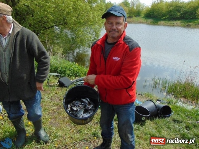 Zdjęcie w galerii na portalu naszraciborz.pl: Raciborskie koło Polskiego Związku Wędkarskiego zorganizowało zawody sportowe w dyscyplinie spławikowej wiadomości z regionu