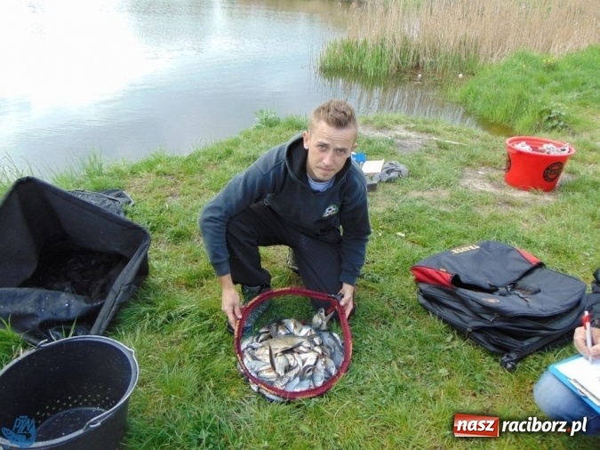 Zdjęcie w galerii na portalu naszraciborz.pl: Raciborskie koło Polskiego Związku Wędkarskiego zorganizowało zawody sportowe w dyscyplinie spławikowej wiadomości z regionu