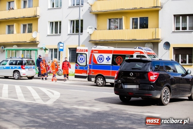 Zdjęcie w galerii na portalu naszraciborz.pl: Zderzenie samochodu i motocykla na Bosackiej wiadomości z regionu