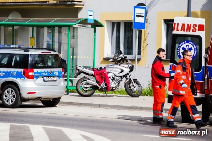 Zdjęcie w galerii na portalu naszraciborz.pl: Zderzenie samochodu i motocykla na Bosackiej wiadomości z regionu