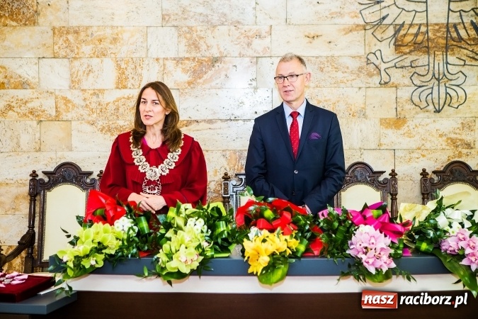 Zdjęcie w galerii na portalu naszraciborz.pl: Sześć par świętowało dziś złoty jubileusz małżeństwa w raciborskim Urzędzie Stanu Cywilnego wiadomości z regionu