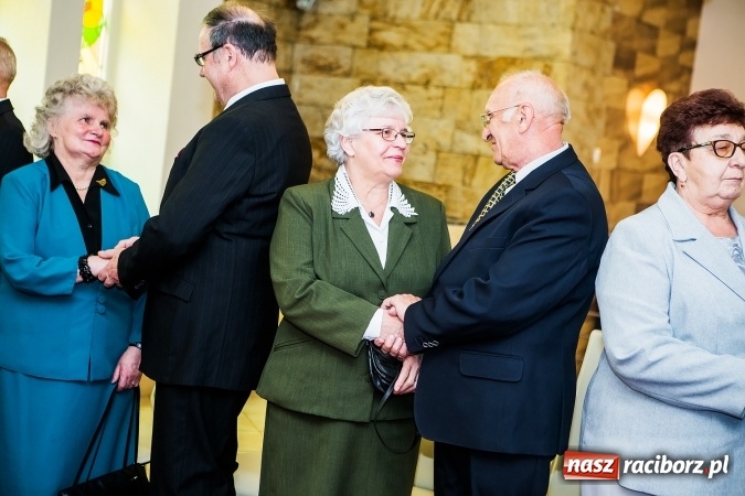 Zdjęcie w galerii na portalu naszraciborz.pl: Sześć par świętowało dziś złoty jubileusz małżeństwa w raciborskim Urzędzie Stanu Cywilnego wiadomości z regionu