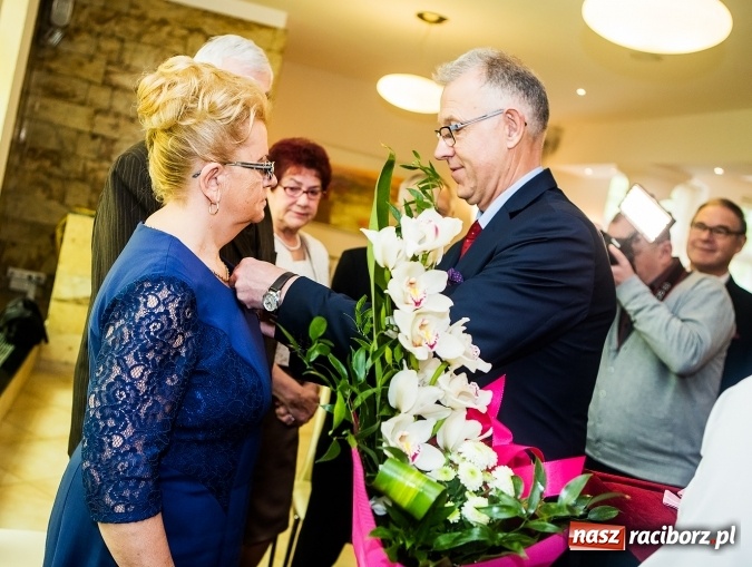 Zdjęcie w galerii na portalu naszraciborz.pl: Sześć par świętowało dziś złoty jubileusz małżeństwa w raciborskim Urzędzie Stanu Cywilnego wiadomości z regionu