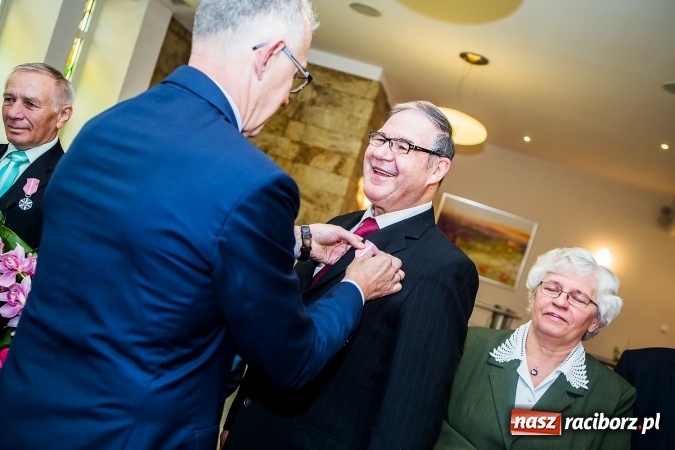 Zdjęcie w galerii na portalu naszraciborz.pl: Sześć par świętowało dziś złoty jubileusz małżeństwa w raciborskim Urzędzie Stanu Cywilnego wiadomości z regionu