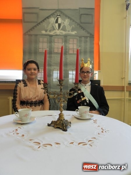 Zdjęcie w galerii na portalu naszraciborz.pl: Gimnazjum nr 3 obchodziło Dzień Patrona  wiadomości z regionu