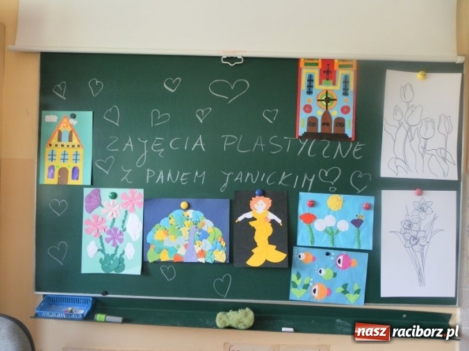 Zdjęcie w galerii na portalu naszraciborz.pl: Gimnazjum nr 3 obchodziło Dzień Patrona  wiadomości z regionu