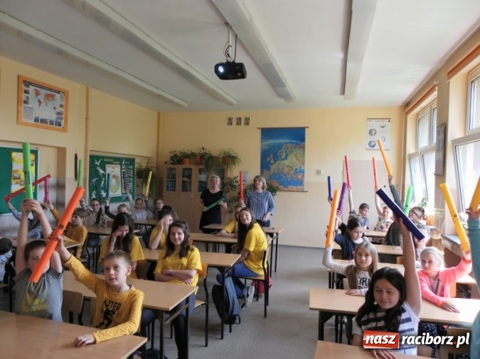 Zdjęcie w galerii na portalu naszraciborz.pl: Gimnazjum nr 3 obchodziło Dzień Patrona  wiadomości z regionu