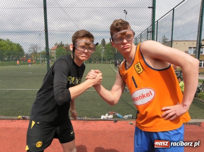 Zdjęcie w galerii na portalu naszraciborz.pl: Gimnazjum nr 3 obchodziło Dzień Patrona  wiadomości z regionu