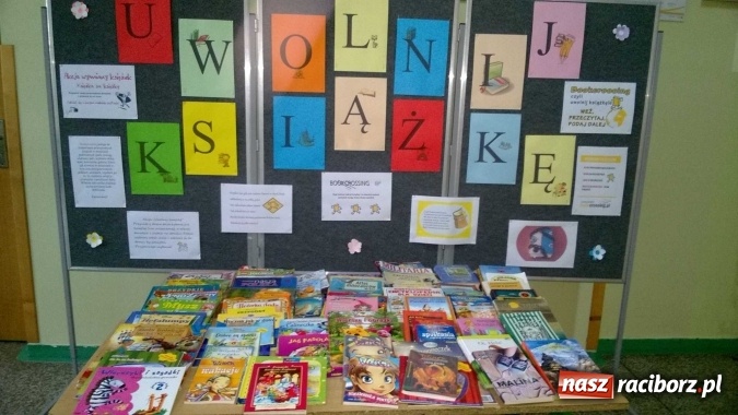 Zdjęcie w galerii na portalu naszraciborz.pl: Bookcrossing w Szkole Podstawowej nr 4  wiadomości z regionu