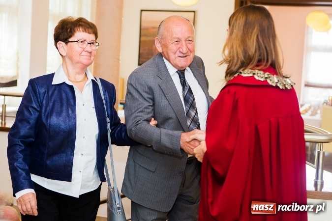 Zdjęcie w galerii na portalu naszraciborz.pl: Dzisiaj sześć kolejnych par obchodziło złote gody  wiadomości z regionu