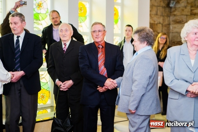 Zdjęcie w galerii na portalu naszraciborz.pl: Dzisiaj sześć kolejnych par obchodziło złote gody  wiadomości z regionu