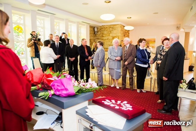 Zdjęcie w galerii na portalu naszraciborz.pl: Dzisiaj sześć kolejnych par obchodziło złote gody  wiadomości z regionu