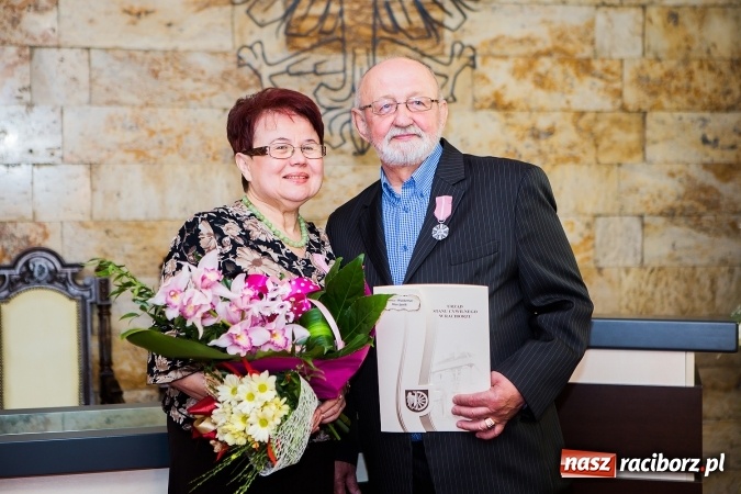 Zdjęcie w galerii na portalu naszraciborz.pl: Dzisiaj sześć kolejnych par obchodziło złote gody  wiadomości z regionu