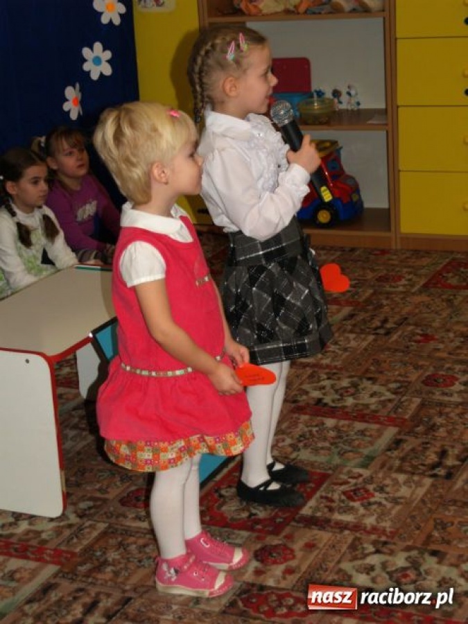 Zdjęcie w galerii na portalu naszraciborz.pl: Dla Babusi i Dziadziusia wiadomości z regionu