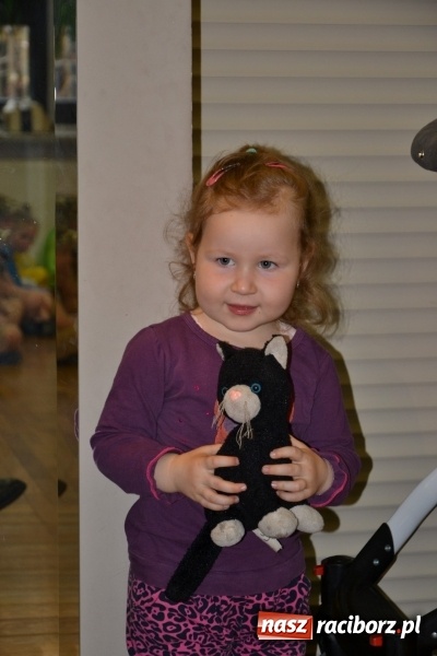 Zdjęcie w galerii na portalu naszraciborz.pl: Młode talenty na scenie w Tworkowie – taniec i recytacja wierszy  wiadomości z regionu