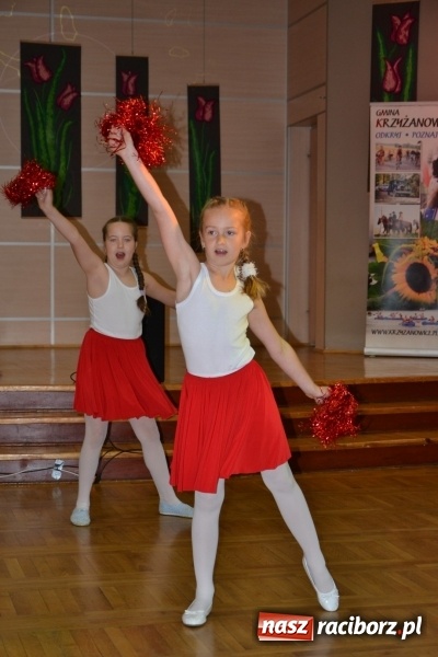 Zdjęcie w galerii na portalu naszraciborz.pl: Młode talenty na scenie w Tworkowie – taniec i recytacja wierszy  wiadomości z regionu