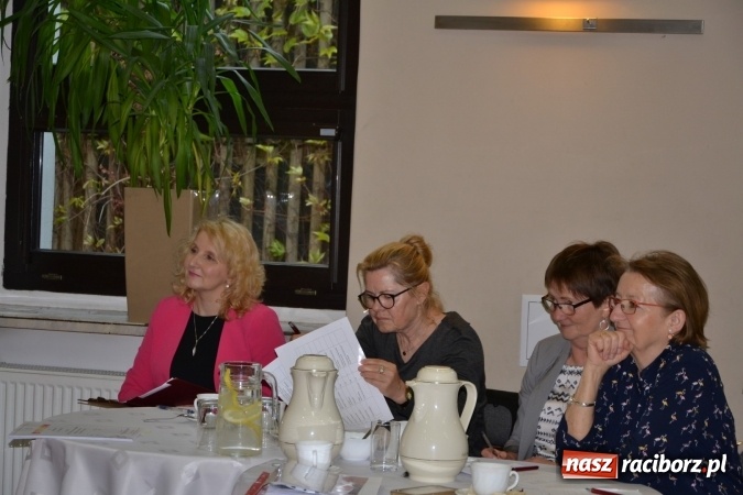 Zdjęcie w galerii na portalu naszraciborz.pl: Młode talenty na scenie w Tworkowie – taniec i recytacja wierszy  wiadomości z regionu