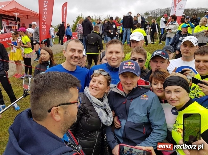 Zdjęcie w galerii na portalu naszraciborz.pl: Biegacze z Rafako na Wings For Life World Run wiadomości z regionu