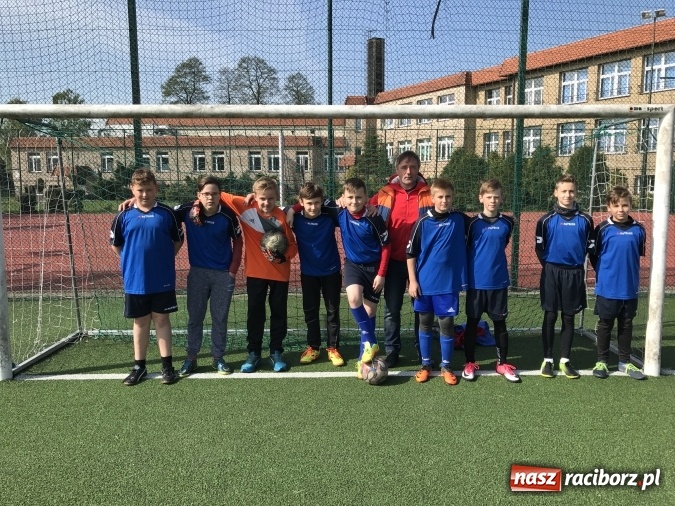 Zdjęcie w galerii na portalu naszraciborz.pl: Chłopcy z Rudnika najlepsi w powiatowych zawodach piłki nożnej wiadomości z regionu