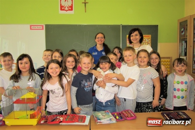 Zdjęcie w galerii na portalu naszraciborz.pl: Lekcja z gryzoniami w Szkole Podstawowej nr 13  wiadomości z regionu