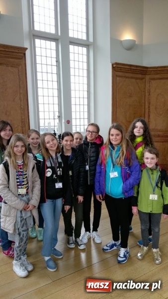 Zdjęcie w galerii na portalu naszraciborz.pl: Uczniowie Szkoły Podstawowej nr 4 odkrywali Londyn  wiadomości z regionu