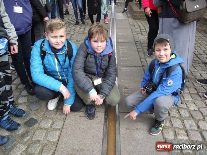 Zdjęcie w galerii na portalu naszraciborz.pl: Uczniowie Szkoły Podstawowej nr 4 odkrywali Londyn  wiadomości z regionu