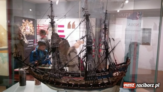 Zdjęcie w galerii na portalu naszraciborz.pl: Uczniowie Szkoły Podstawowej nr 4 odkrywali Londyn  wiadomości z regionu