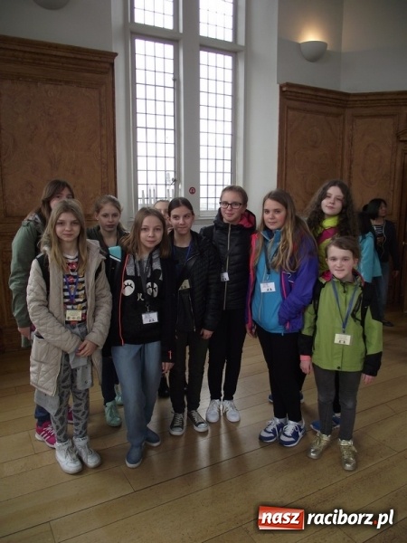 Zdjęcie w galerii na portalu naszraciborz.pl: Uczniowie Szkoły Podstawowej nr 4 odkrywali Londyn  wiadomości z regionu