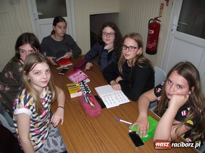 Zdjęcie w galerii na portalu naszraciborz.pl: Uczniowie Szkoły Podstawowej nr 4 odkrywali Londyn  wiadomości z regionu