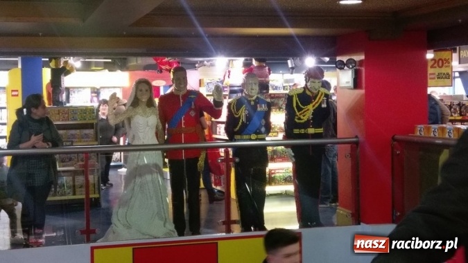 Zdjęcie w galerii na portalu naszraciborz.pl: Uczniowie Szkoły Podstawowej nr 4 odkrywali Londyn  wiadomości z regionu