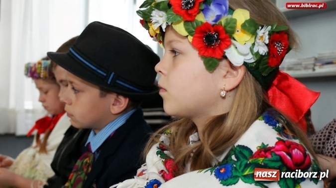 Zdjęcie w galerii na portalu naszraciborz.pl: Po raz dziewiąty raciborska biblioteka zorganizowała Konkurs Gwary Śląskiej wiadomości z regionu