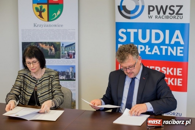 Zdjęcie w galerii na portalu naszraciborz.pl: Podpisanie umowy między PWSZ w Raciborzu i Gminą Krzyżanowice  wiadomości z regionu