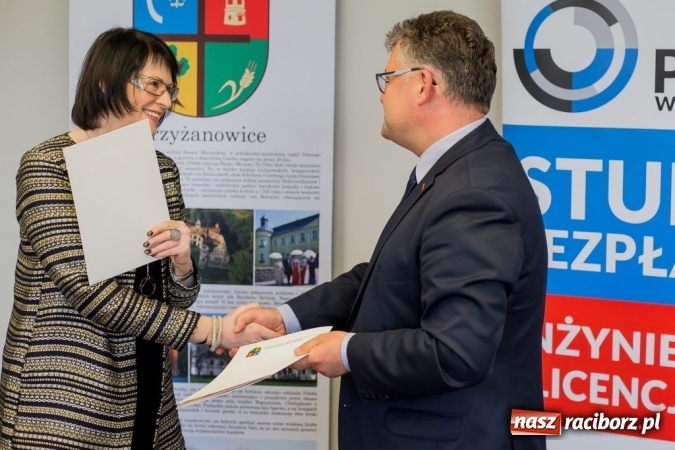Zdjęcie w galerii na portalu naszraciborz.pl: Podpisanie umowy między PWSZ w Raciborzu i Gminą Krzyżanowice  wiadomości z regionu