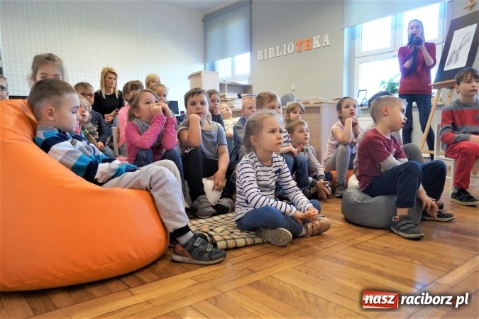 Zdjęcie w galerii na portalu naszraciborz.pl: Mangi na tygodniu bibliotek w Nędzy  wiadomości z regionu