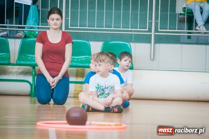 Zdjęcie w galerii na portalu naszraciborz.pl: XV Spartakiada przedszkolaków w Arenie Rafako wiadomości z regionu