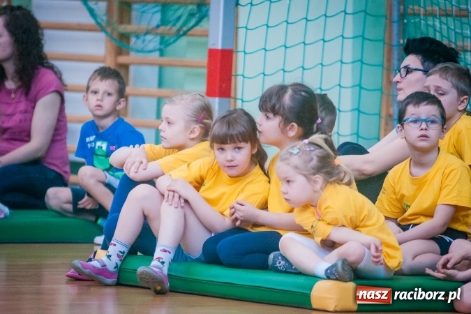 Zdjęcie w galerii na portalu naszraciborz.pl: XV Spartakiada przedszkolaków w Arenie Rafako wiadomości z regionu