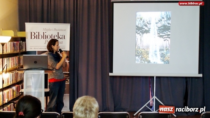 Zdjęcie w galerii na portalu naszraciborz.pl: Tydzień Bibliotek: Marzena Filipczak o sposobach na tanie podróżowanie w zasięgu ręki  wiadomości z regionu