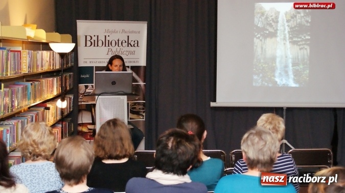 Zdjęcie w galerii na portalu naszraciborz.pl: Tydzień Bibliotek: Marzena Filipczak o sposobach na tanie podróżowanie w zasięgu ręki  wiadomości z regionu