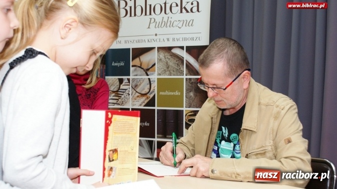 Zdjęcie w galerii na portalu naszraciborz.pl: Pan Tik-Tak odwiedził raciborską bibliotekę wiadomości z regionu
