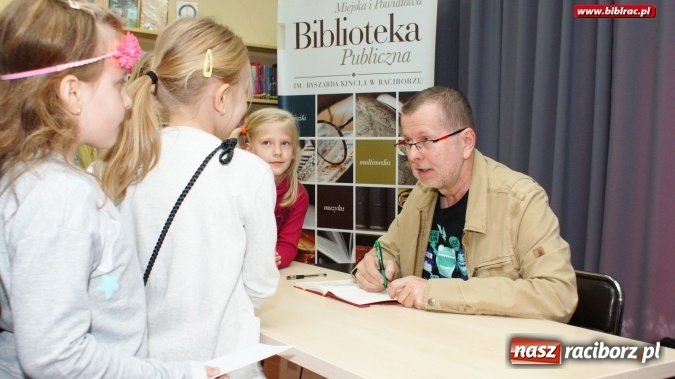 Zdjęcie w galerii na portalu naszraciborz.pl: Pan Tik-Tak odwiedził raciborską bibliotekę wiadomości z regionu