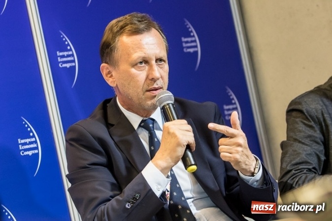 Zdjęcie w galerii na portalu naszraciborz.pl: O walce z niską emisją w ramach IX Europejskiego Kongresu Gospodarczego  wiadomości z regionu