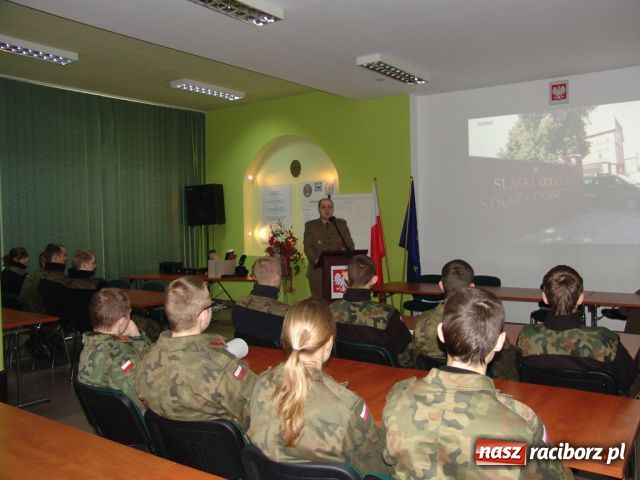 Zdjęcie w galerii na portalu naszraciborz.pl: Strzelcy z wizytą w Straży Granicznej wiadomości z regionu